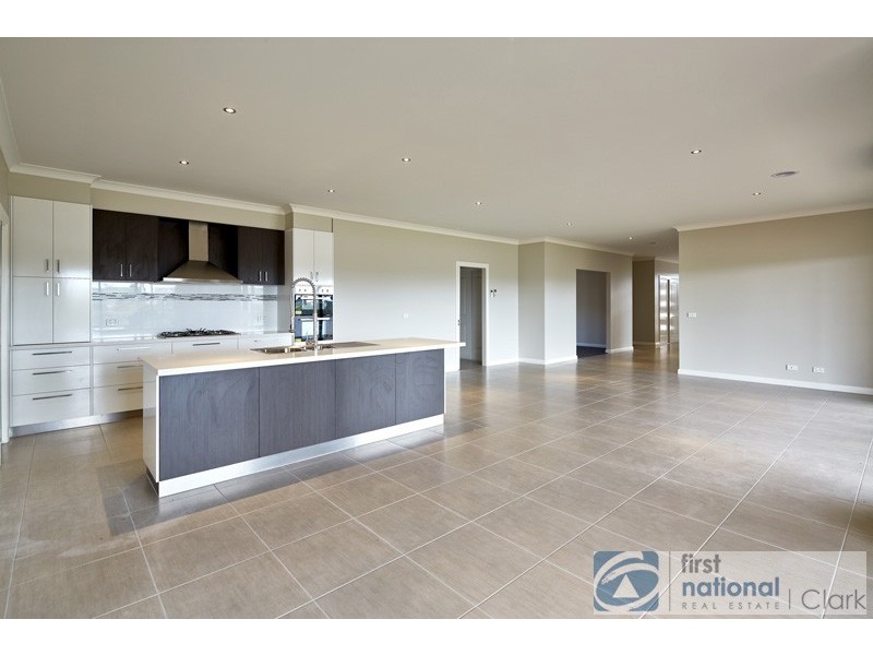 59 Grange Crescent, Warragul VIC 3820