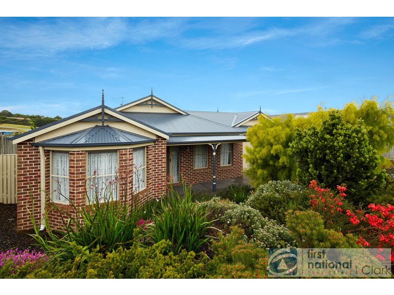 12 Rimfire Avenue, Drouin VIC 3818