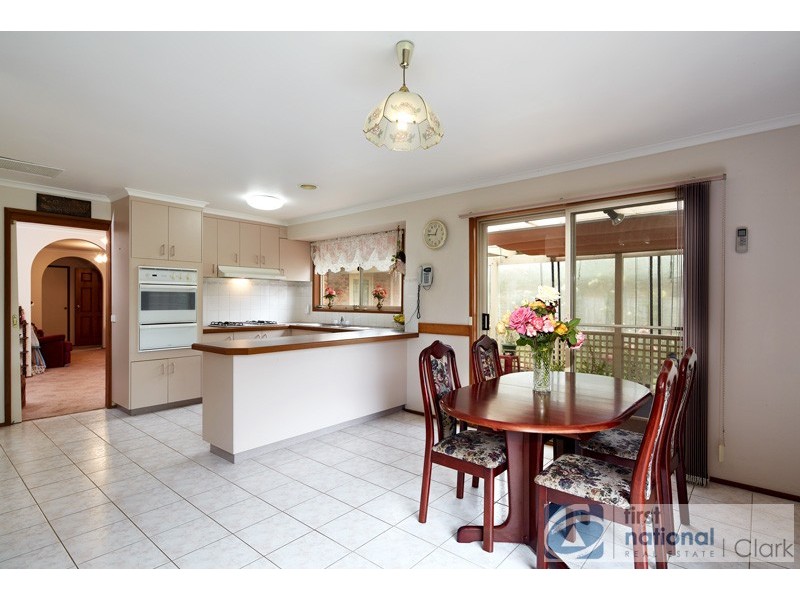 4 Myrtle Crescent, Warragul VIC 3820