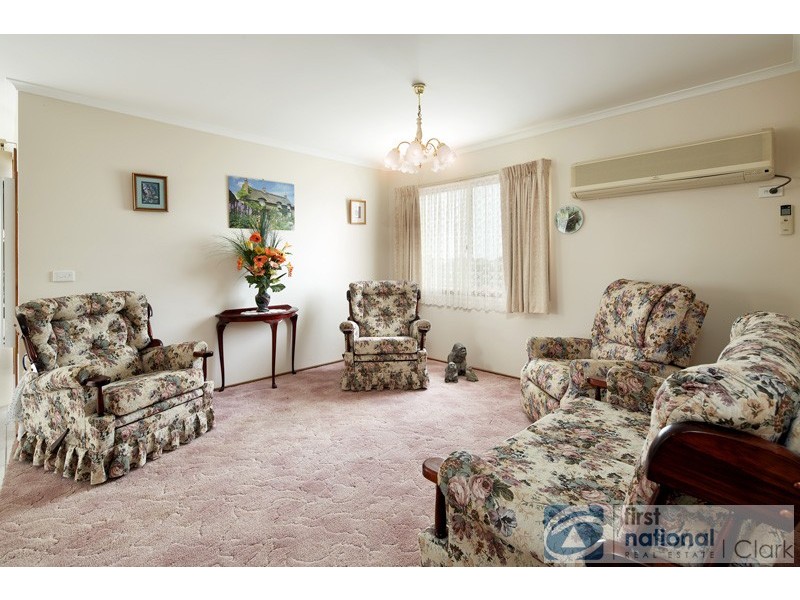 4 Myrtle Crescent, Warragul VIC 3820