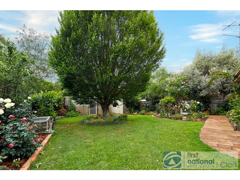 4 Myrtle Crescent, Warragul VIC 3820