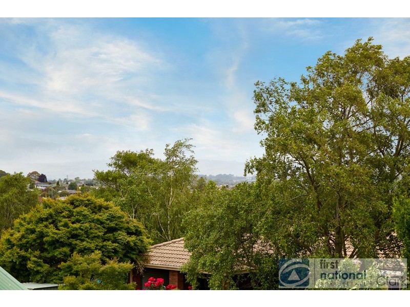 4 Myrtle Crescent, Warragul VIC 3820