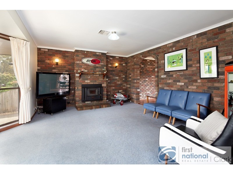 16 Wood Street, Drouin VIC 3818