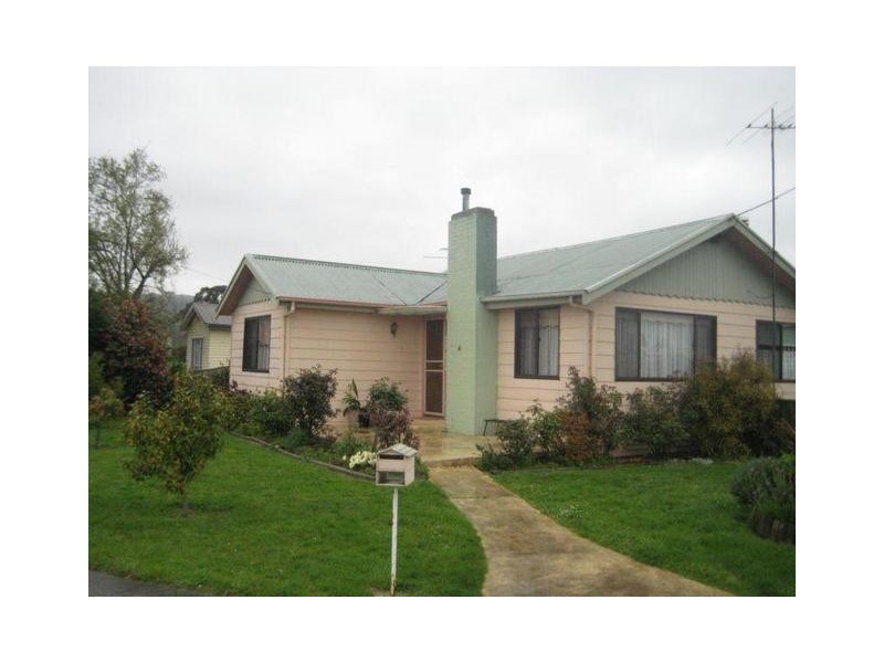 41 Rollo Street, Yarragon VIC 3823