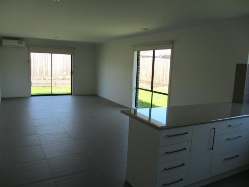 12 Shakespeare Court, Drouin VIC 3818