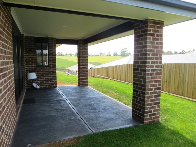 45 Myrtle Crescent, Warragul VIC 3820