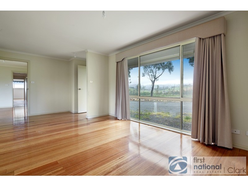 230 Old Telegraph Road, Jindivick VIC 3818