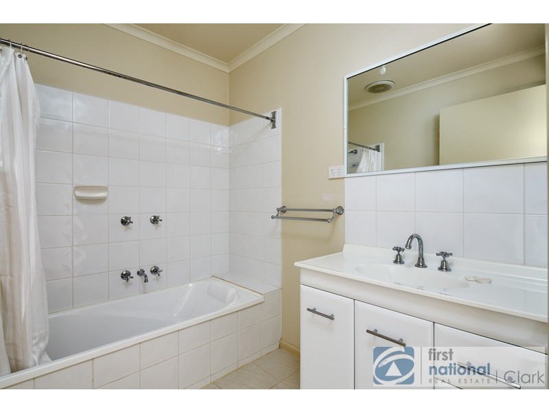 230 Old Telegraph Road, Jindivick VIC 3818