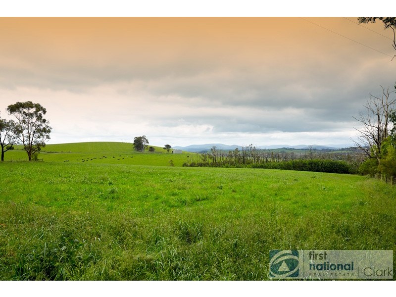 230 Old Telegraph Road, Jindivick VIC 3818