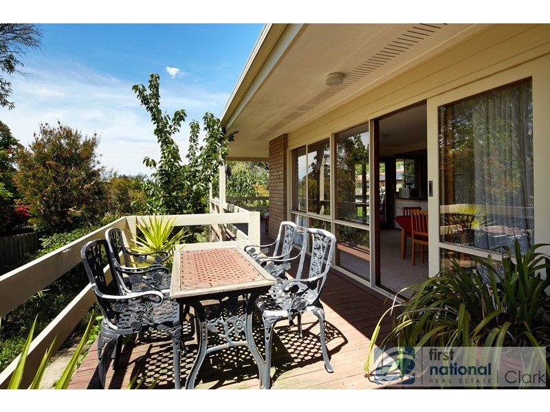 24 Archibald Crescent, Warragul VIC 3820