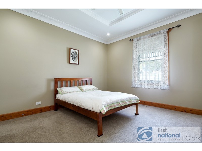 13 Hearn Street, Drouin VIC 3818