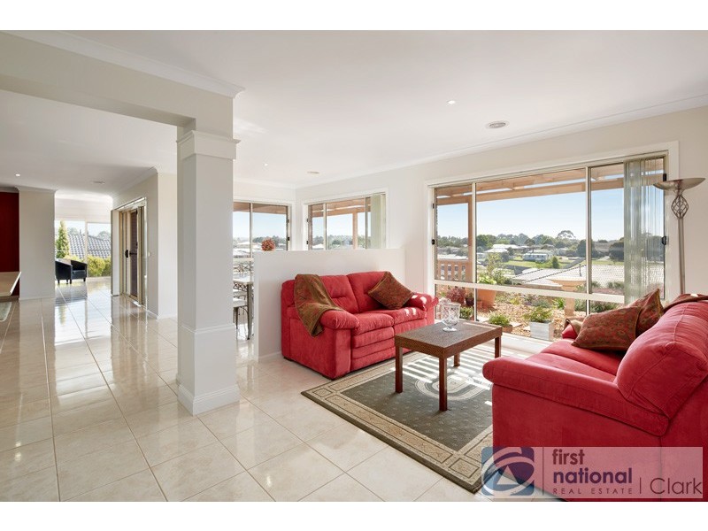 17 Munro Street, Warragul VIC 3820