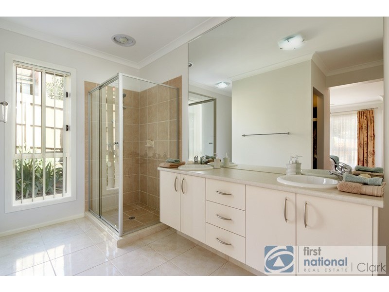 17 Munro Street, Warragul VIC 3820