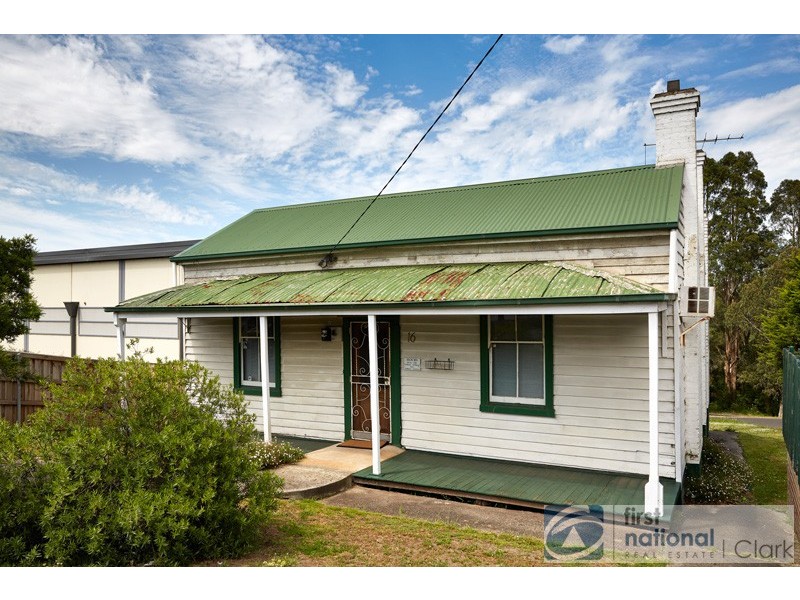 16 Queen Street, Warragul VIC 3820