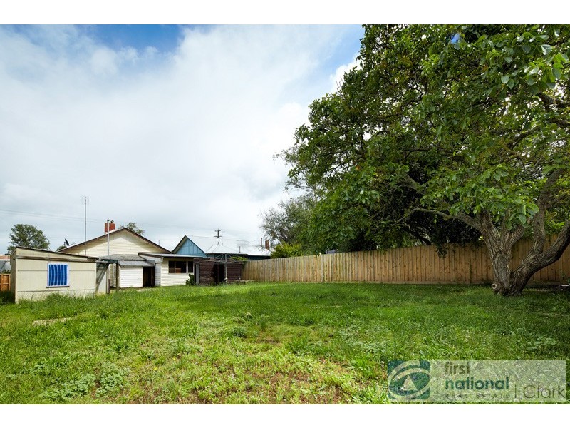 16 Gladstone Street, Warragul VIC 3820