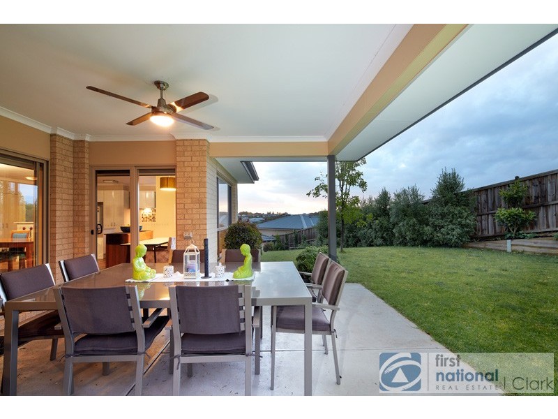 49 Windhaven Drive, Warragul VIC 3820