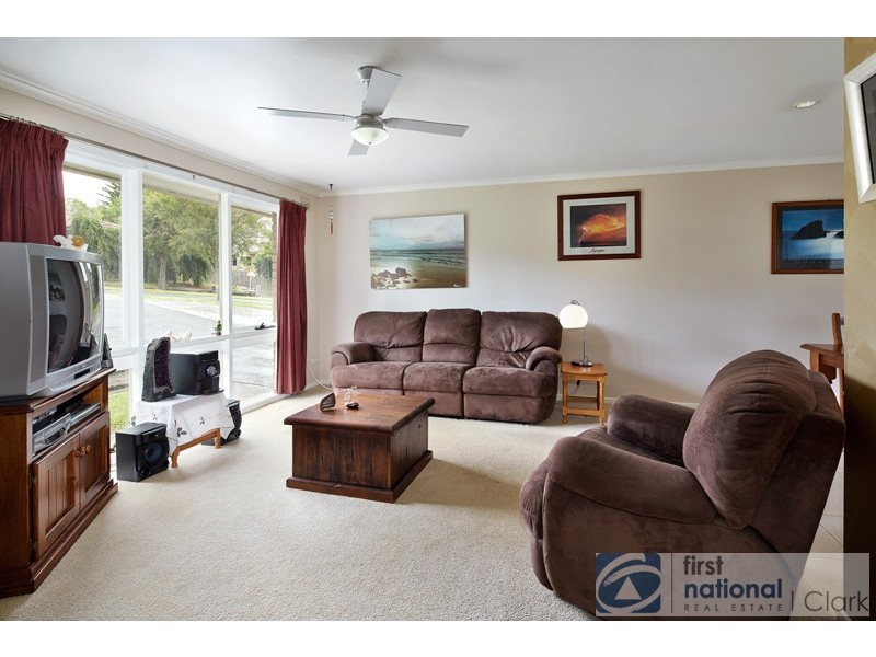 5 Acacia Street, Drouin VIC 3818