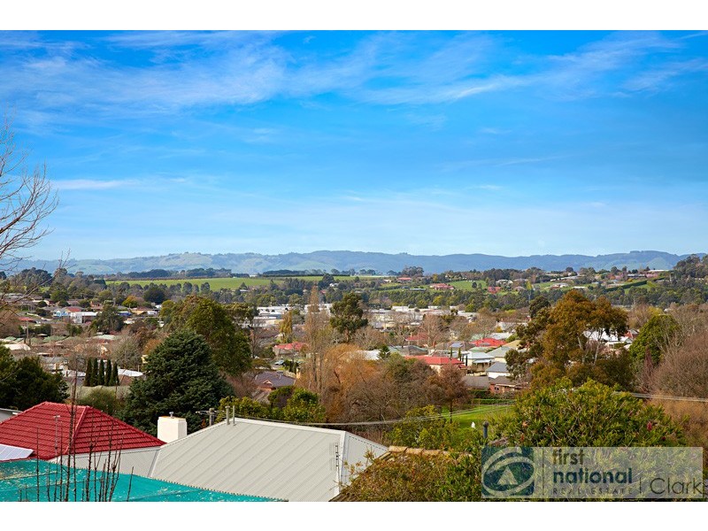 24 Clifford Street, Warragul VIC 3820