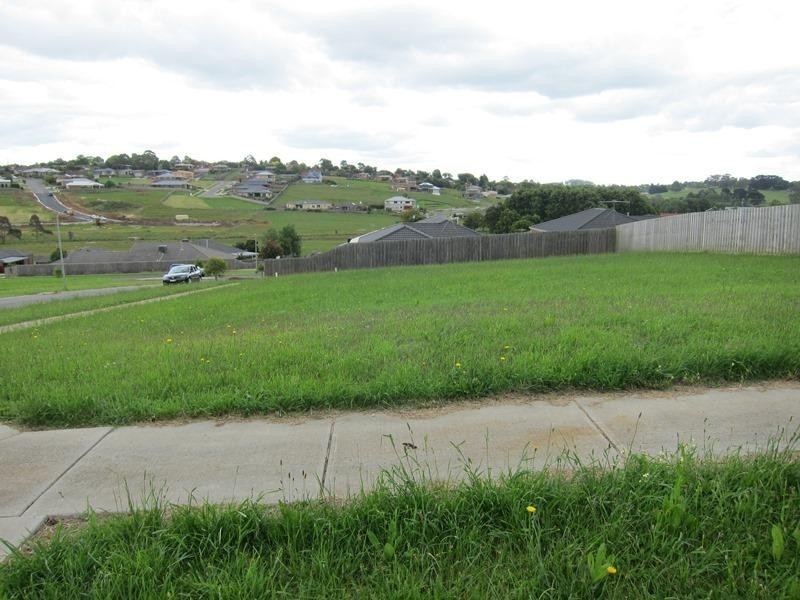 28 Bladen Street, Warragul VIC 3820