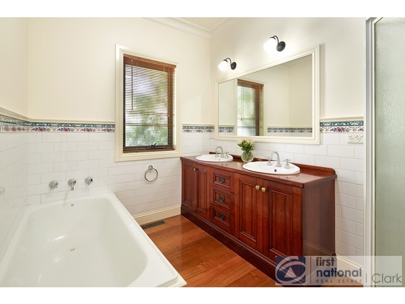 5 Larkones Court, Warragul VIC 3820