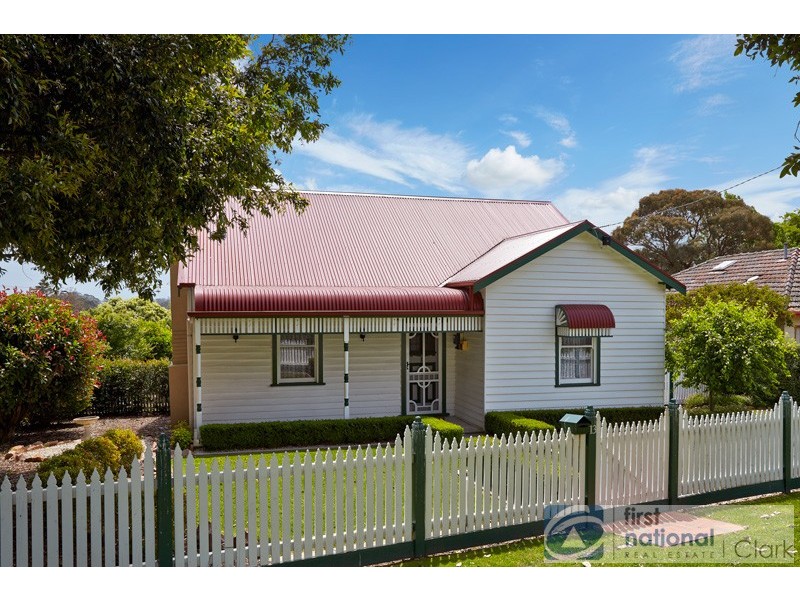 13 Hearn Street, Drouin VIC 3818