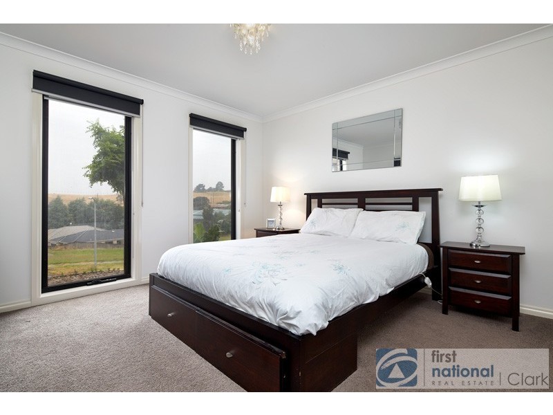 6 Melzak Way, Warragul VIC 3820