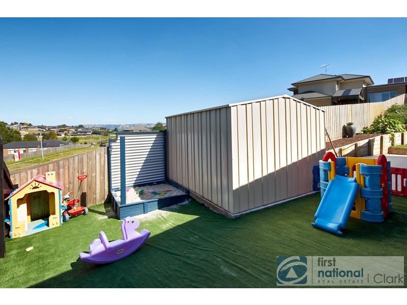 6 Melzak Way, Warragul VIC 3820