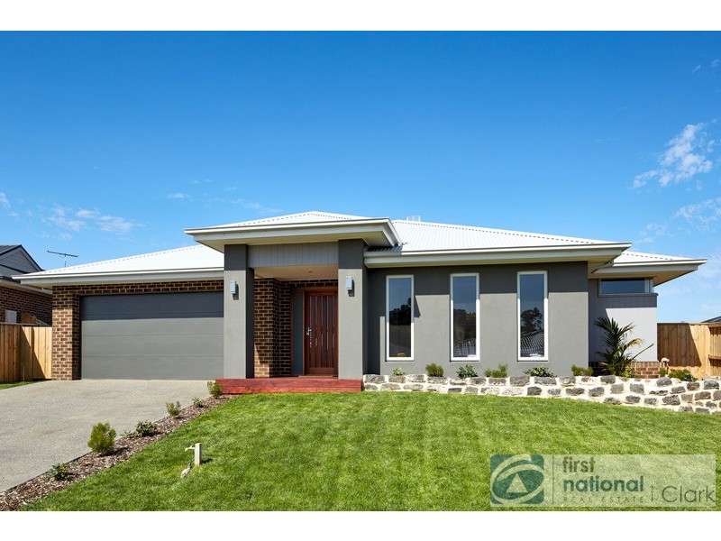 10 Kensington Drive, Warragul VIC 3820