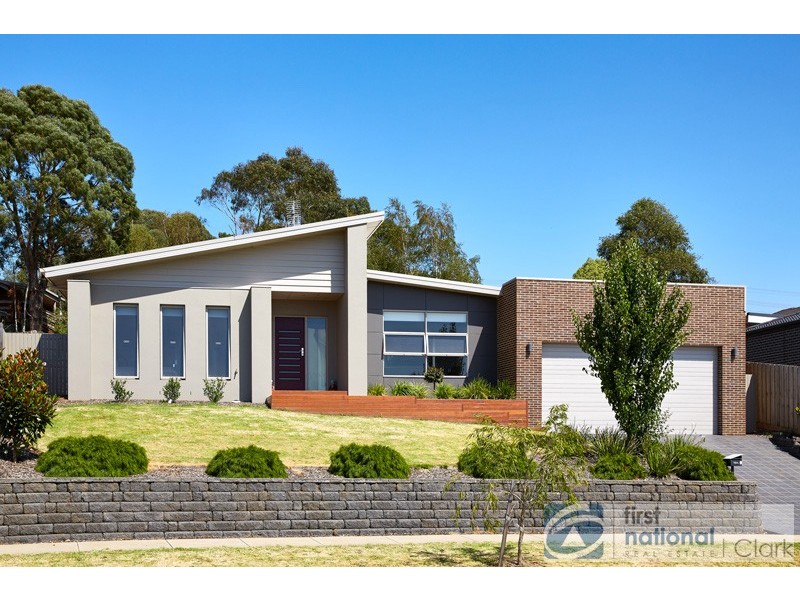 4 Paulan Court, Warragul VIC 3820