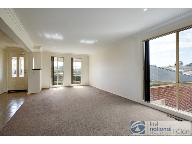4 County Court, Drouin VIC 3818