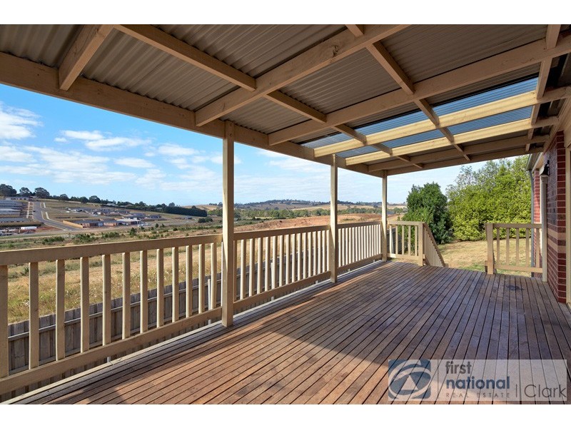 4 County Court, Drouin VIC 3818