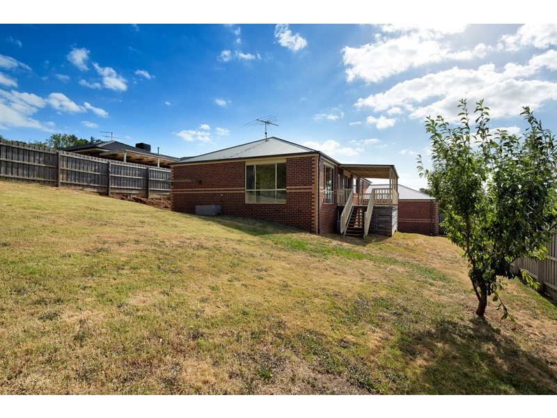 4 County Court, Drouin VIC 3818