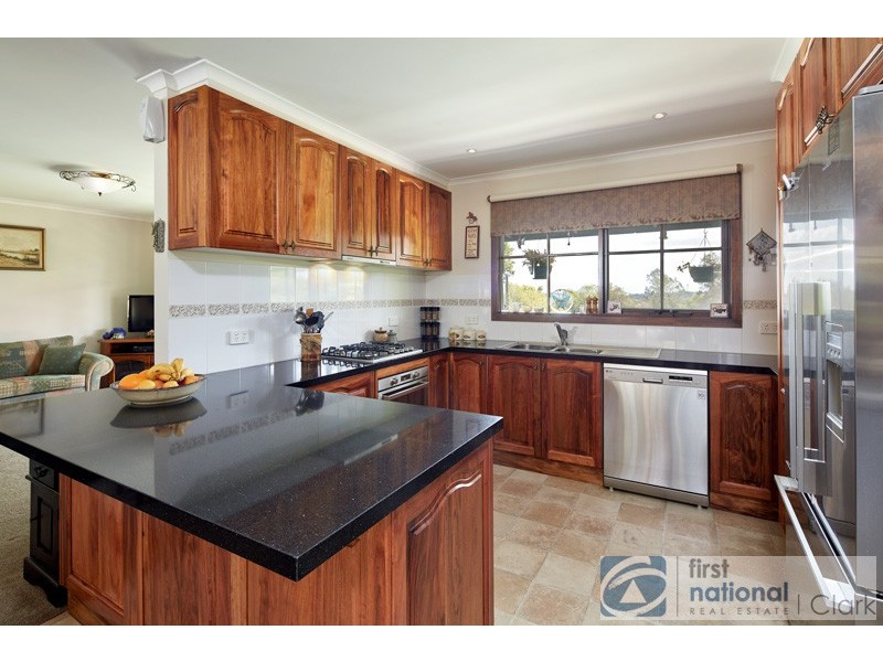 9 Russell Street, Drouin VIC 3818