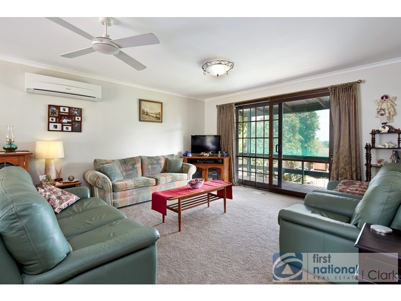 9 Russell Street, Drouin VIC 3818