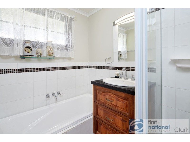 9 Russell Street, Drouin VIC 3818