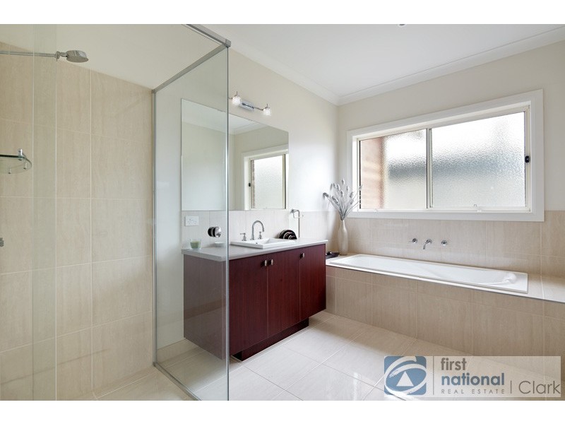 2 Bullen Court, Trafalgar VIC 3824