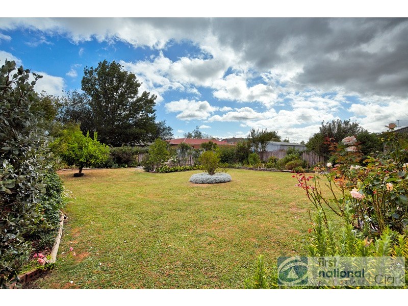 4 Burnett Street, Yarragon VIC 3823