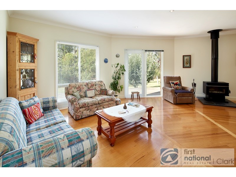 9 Hague Court, Drouin VIC 3818