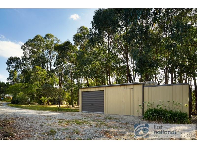 9 Hague Court, Drouin VIC 3818