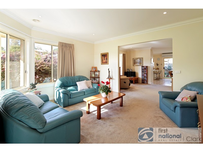 1/5 Karrala Court, Drouin VIC 3818