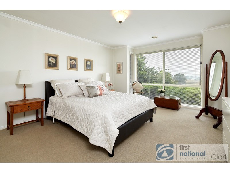 77 Twin Ranges Drive, Warragul VIC 3820