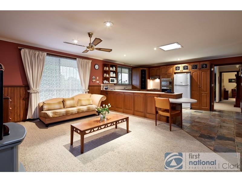 12 Bright Court, Drouin VIC 3818