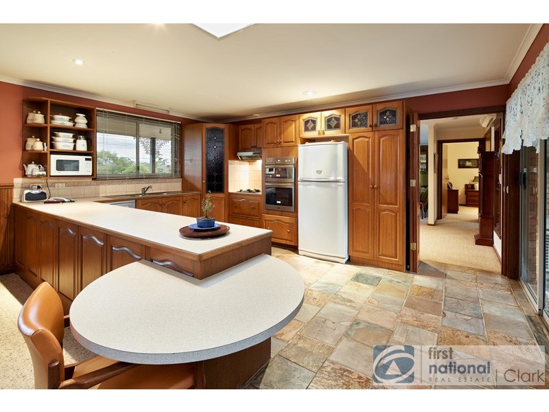 12 Bright Court, Drouin VIC 3818