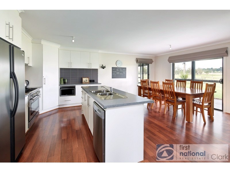 75 Shillinglaw Road, Drouin VIC 3818