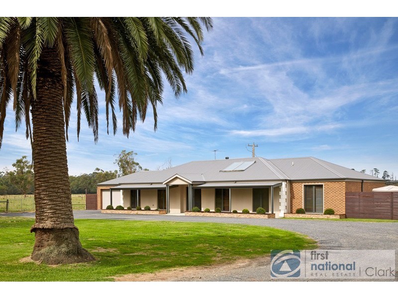 75 Shillinglaw Rd, Drouin VIC 3818