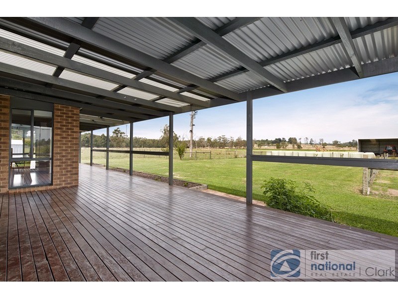 75 Shillinglaw Rd, Drouin VIC 3818