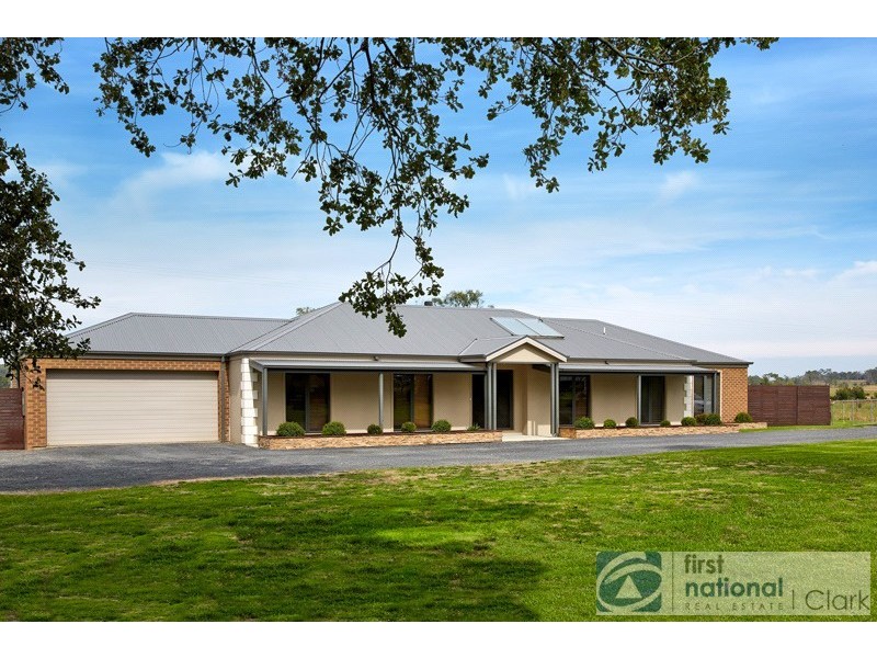 75 Shillinglaw Rd, Drouin VIC 3818