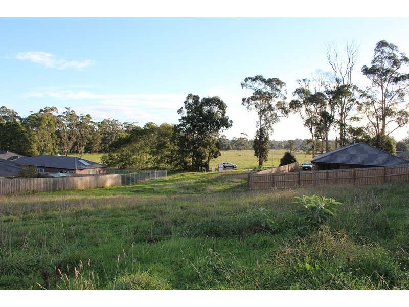 302 Settlement Road, Drouin VIC 3818