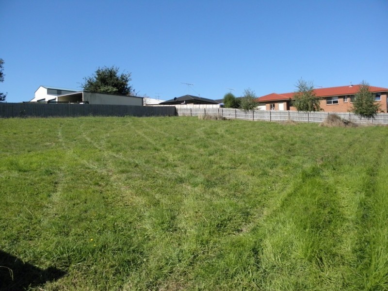 302 Settlement Road, Drouin VIC 3818