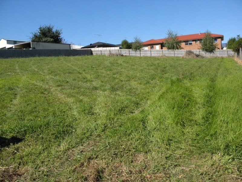 302 Settlement Road, Drouin VIC 3818